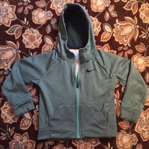 Nike dry fit 6-7 boys zip up hoodie